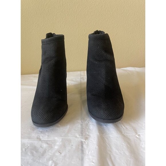 Call it spring  perforated ankle  boot  size 8 zip up - Picture 14 of 15